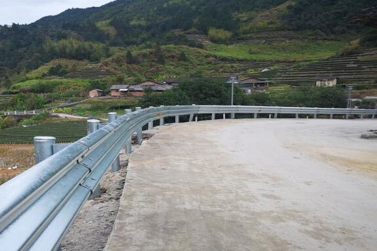 公路波形钢护栏-河南庞景实业有限公司