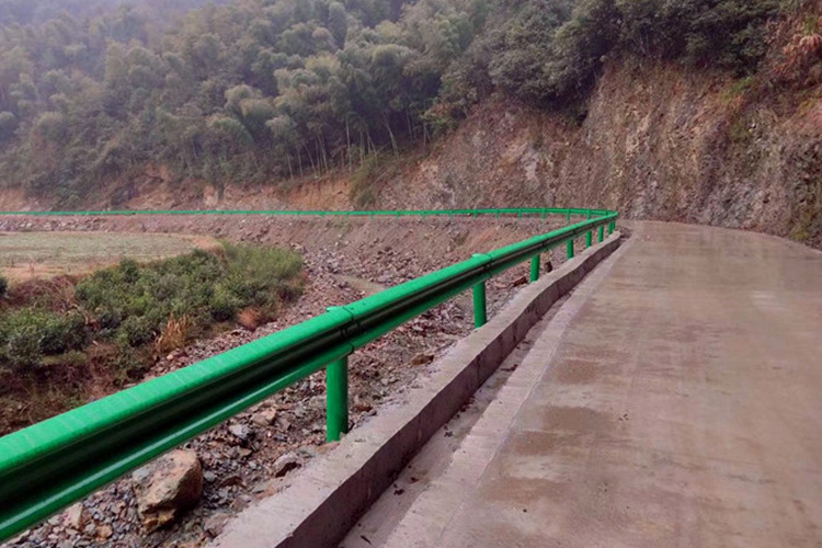 路侧波形梁护栏-河南庞景实业有限公司