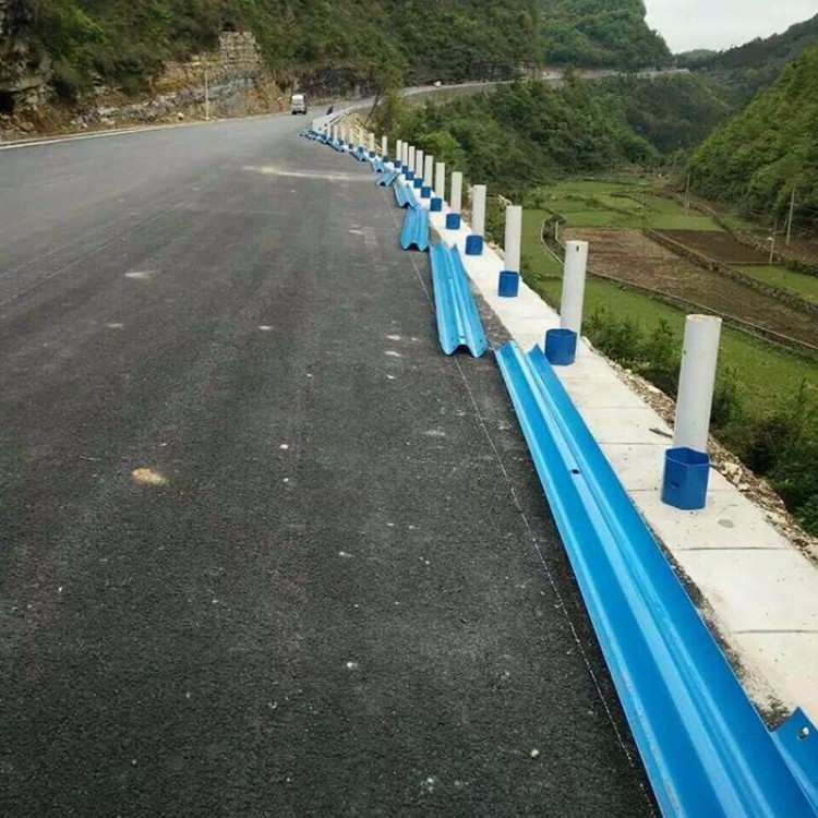 双面波形梁钢护栏-河南庞景实业有限公司