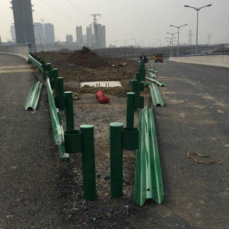 双面波形梁钢护栏-河南庞景实业有限公司