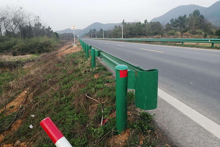 安顺波形护栏-河南庞景实业有限公司