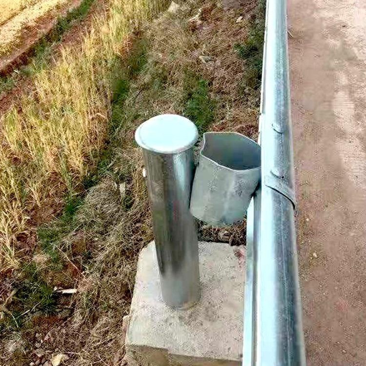 路面波形护栏-河南庞景实业有限公司