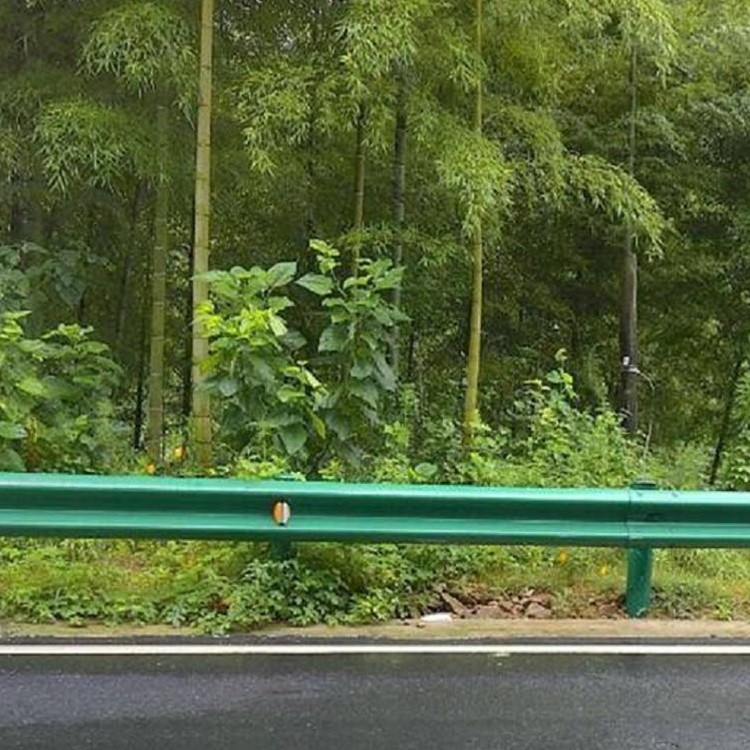 公路波形防护栏-河南庞景实业有限公司