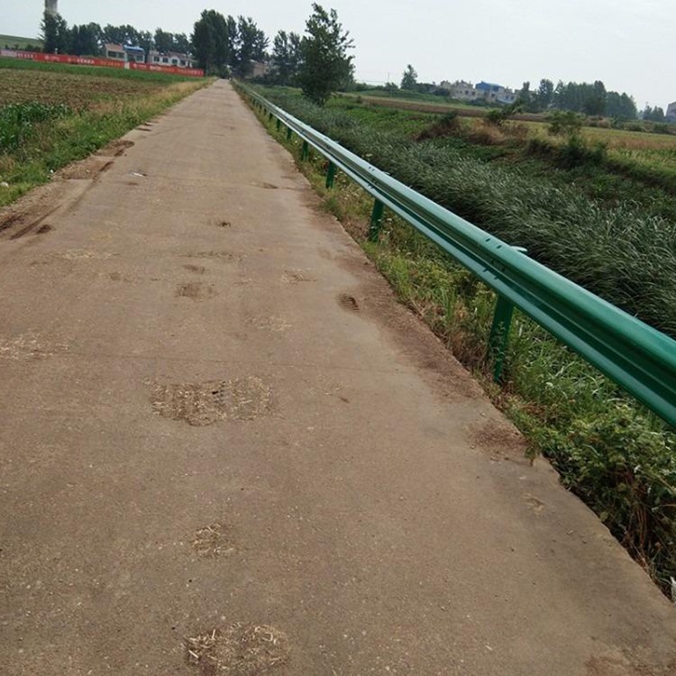 公路波形防护栏-河南庞景实业有限公司