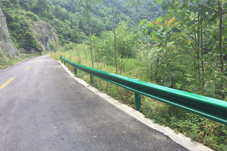 渭南波形护栏-河南庞景实业有限公司