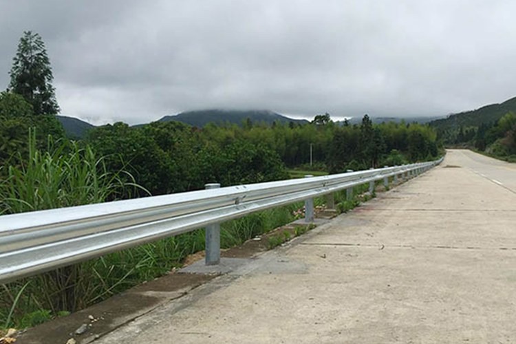 重庆波形护栏板-河南庞景实业有限公司