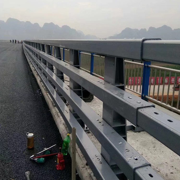 桥梁防撞护栏-河南庞景实业有限公司
