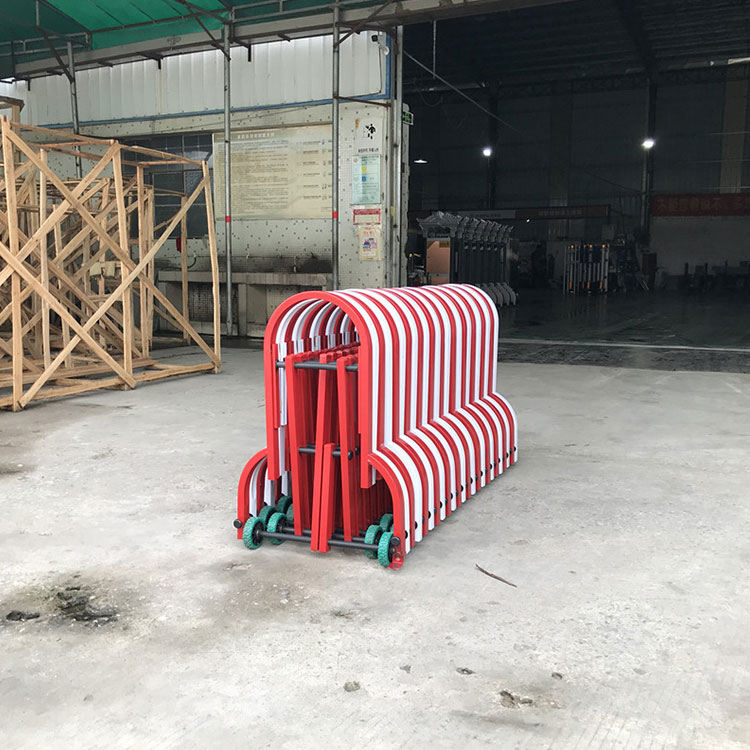 活动伸缩护栏-河南庞景实业有限公司