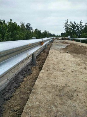 硬化路波形护栏-河南庞景实业有限公司