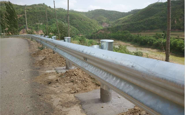 自贡高速波形护栏-河南庞景实业有限公司