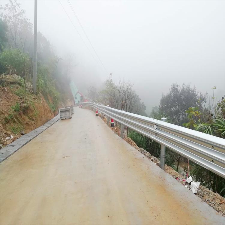 蹊径清静波形钢护栏-河南庞景实业有限公司